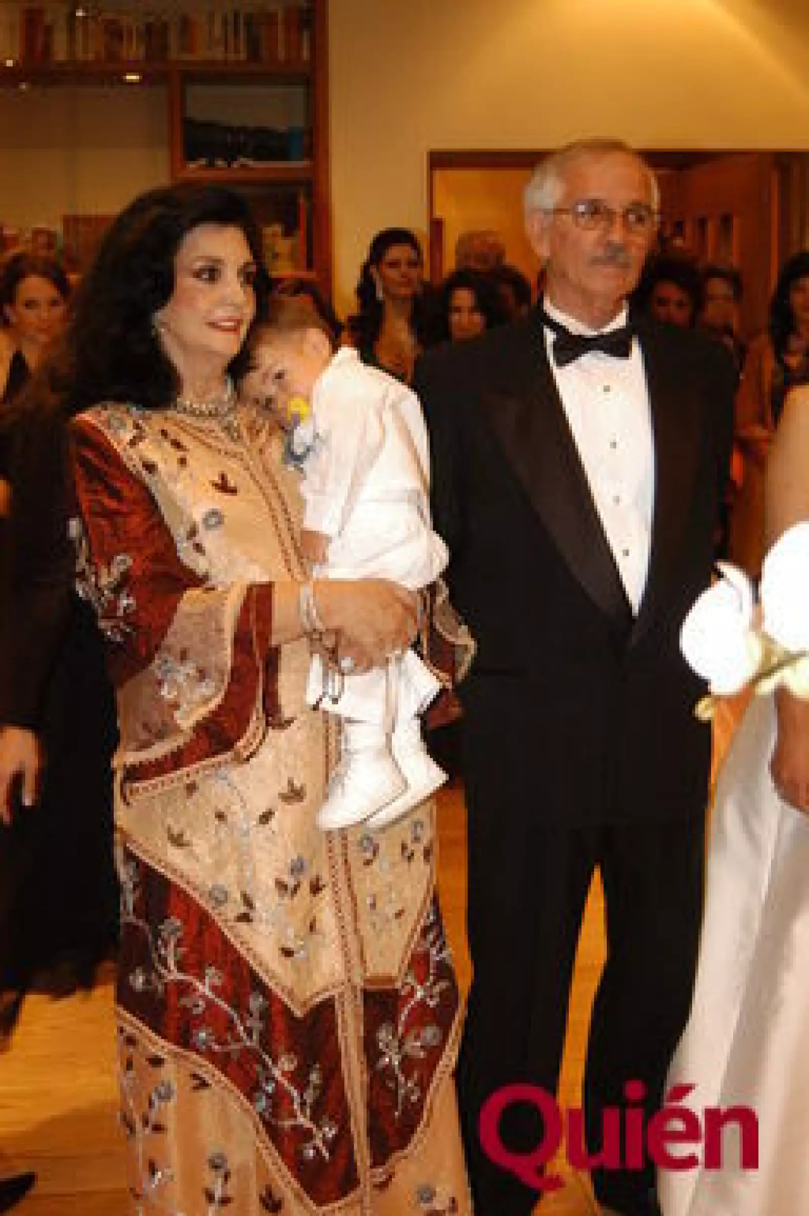 Beatriz Mendivil, Andres Davila, Luis Gomez del Campo
