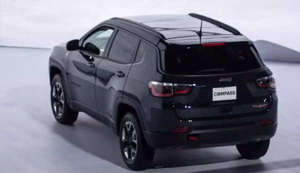 SUV.
