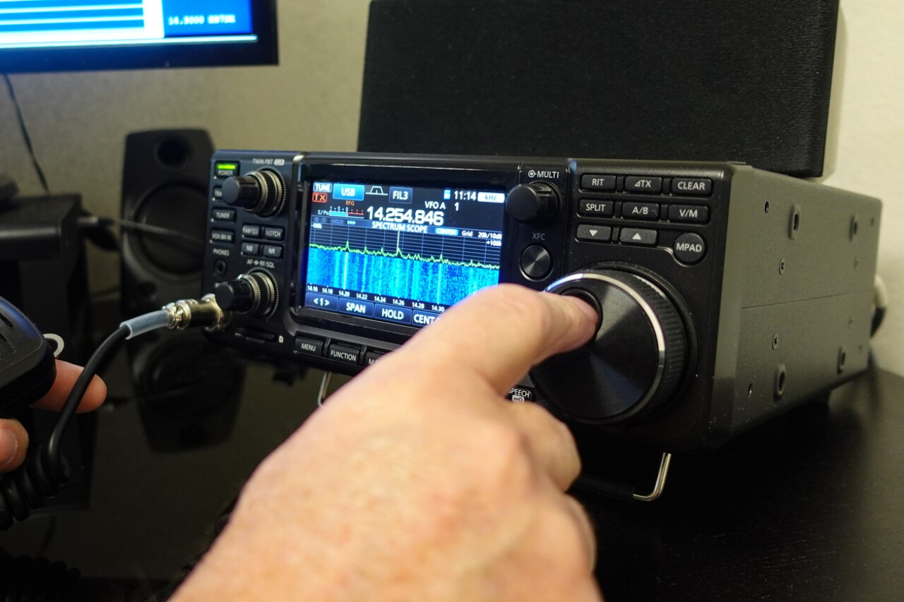 Comisión Reguladora aprueba el programa de uso y aprovechamiento de bandas de frecuencias 2026