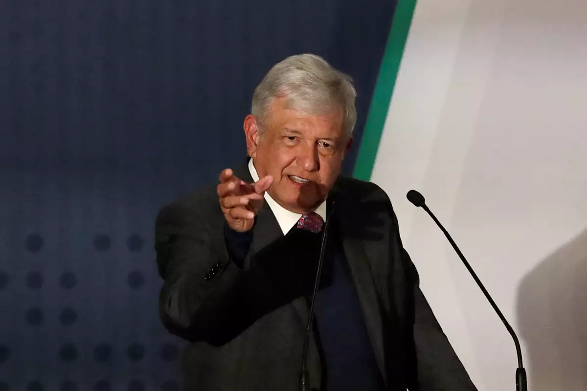 181126 amlo reu.jpg