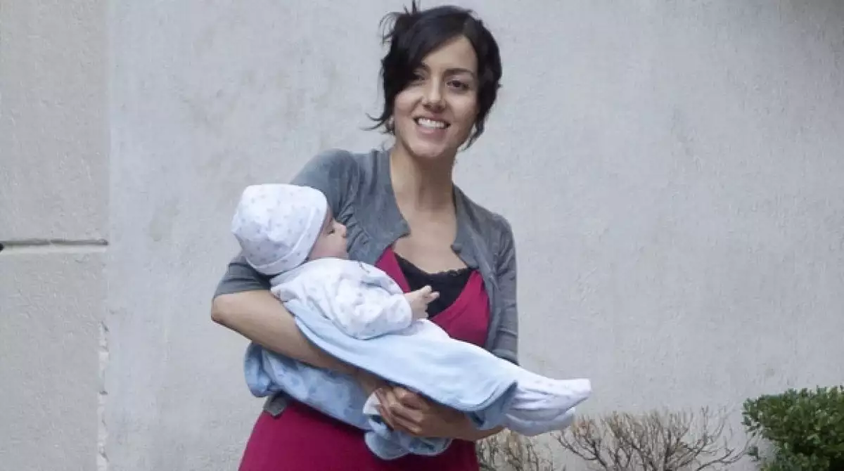 La actriz señaló que trabaja junto con la Comisión Nacional para Prevenir y Erradicar la Violencia Contra las Mujeres en la campaña para informar sobre las ventajas de tener bebés de manera natural.