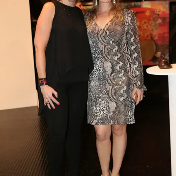 Paulina Vieitez,Vivian Silverstein