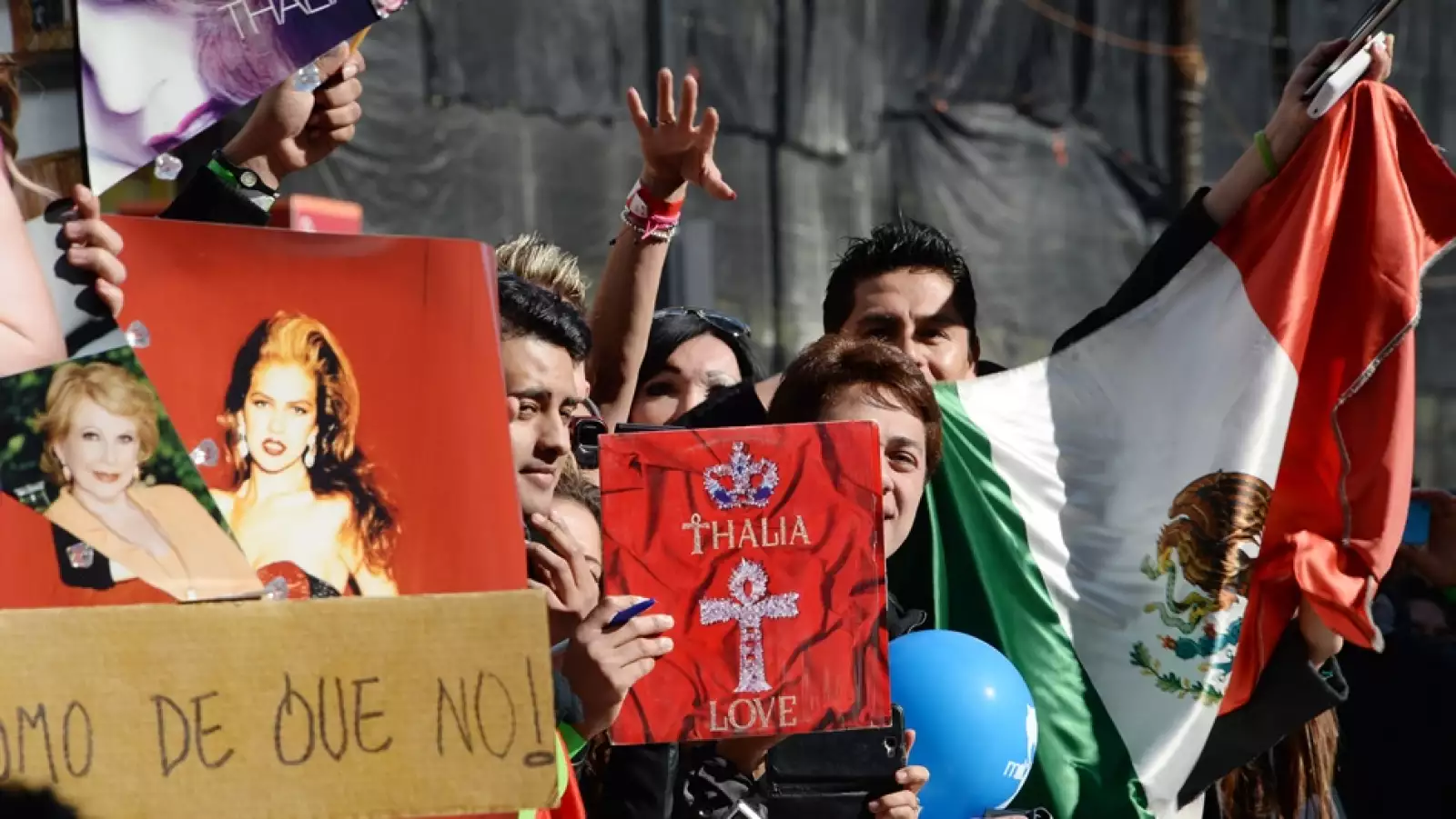 thalia recibe una estrella en el salon de la fama