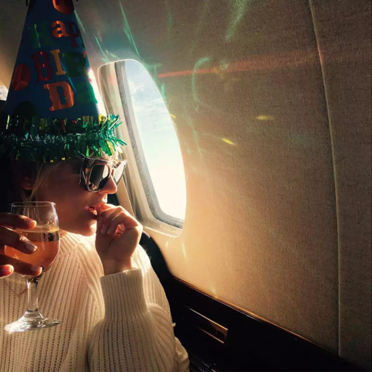 La actriz y sus amigos volaron a México para el fin de semana.