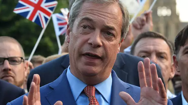 Nigel Farage, el hombre detrás de la campaña de 'leave' festejó el resultado.