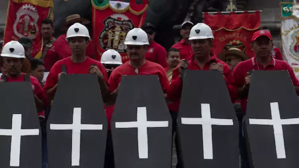 Trabajadores mineros protestan por la explosión de Pasta de Conchos