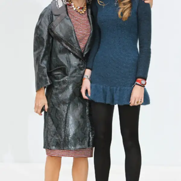 La editora en jefe de la edición estadounidense de Vogue, Anna Wintour ha estado presente en la frontrow de la mayoría de los desfiles. En algunas ocasiones ha ido acompañada de su hija Bee Schaffer.