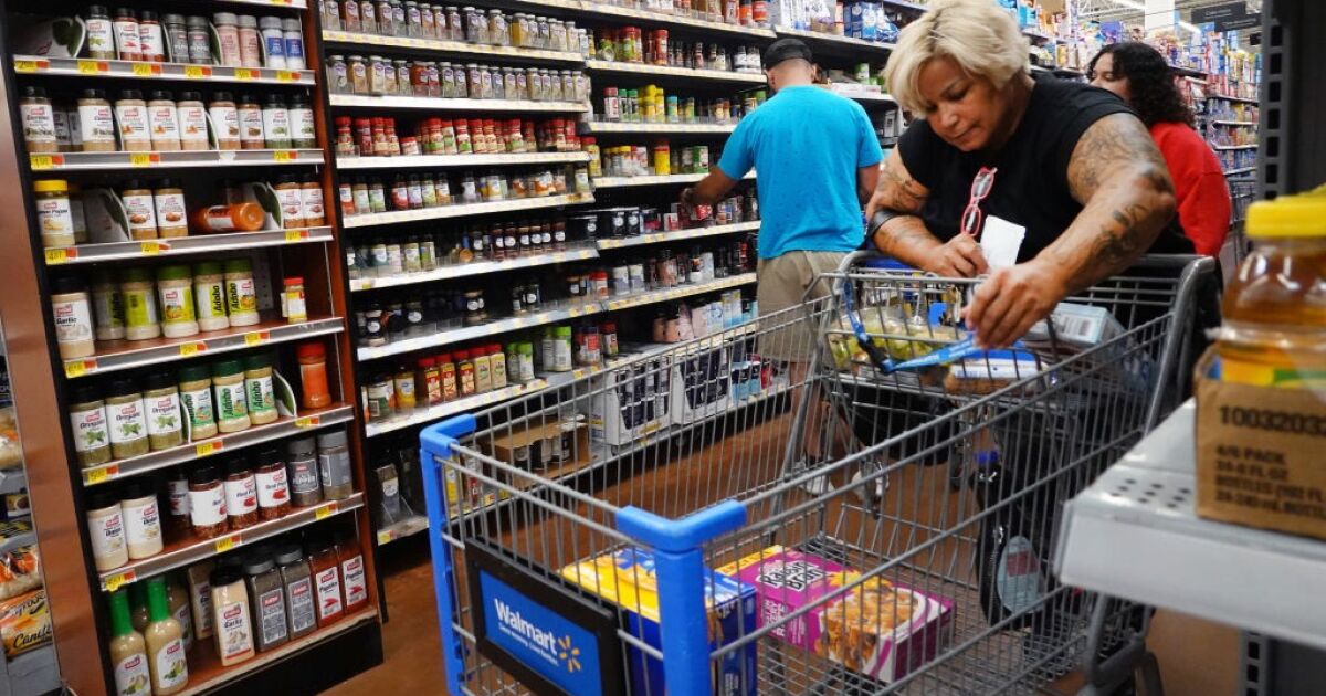 ABD'de enflasyon Şubat 2024'te artıyor ve tüketici harcamaları artıyor