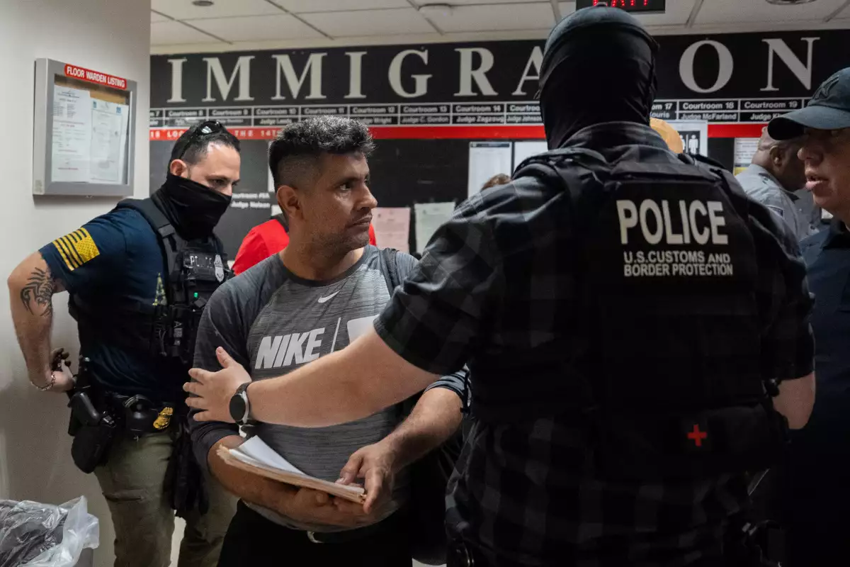 Migrantes voltean al sur como opción a EU