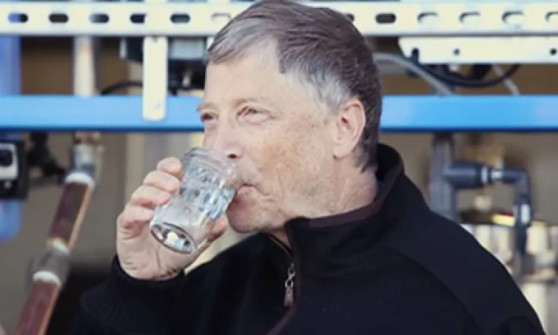 Gates dijo que el agua es tan buena como la de cualquier botella. (Foto: Especial)