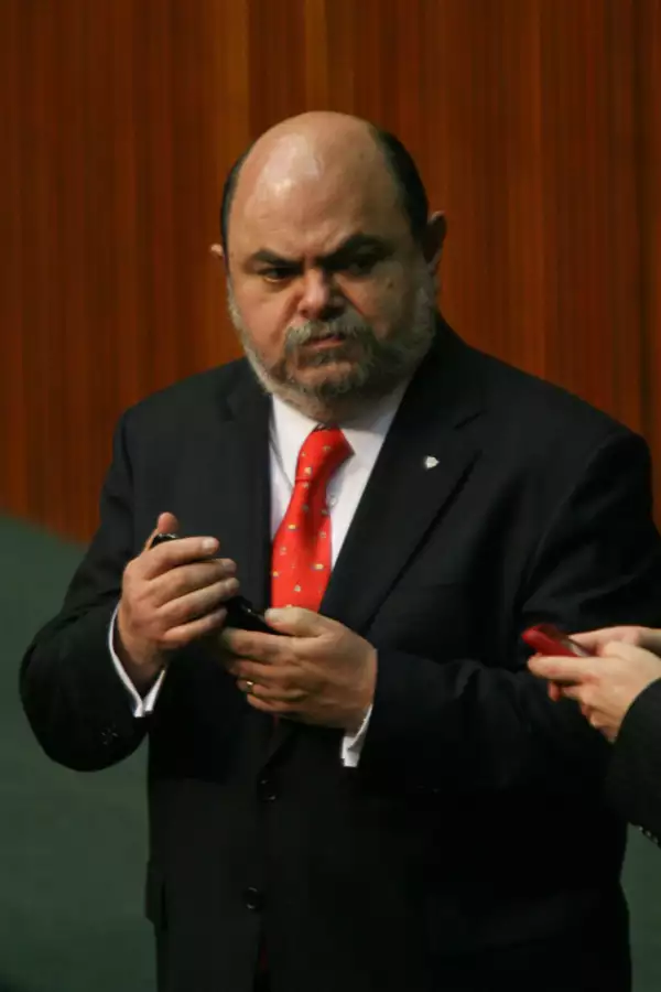 El abogado Mario Alberto Becerra Pocoroba negó ser representante legal de la esposa de Joaquín López Dóriga y haber pedido cinco millones de dólares para detener la construcción del desarrollo de Abilia en Polanco.