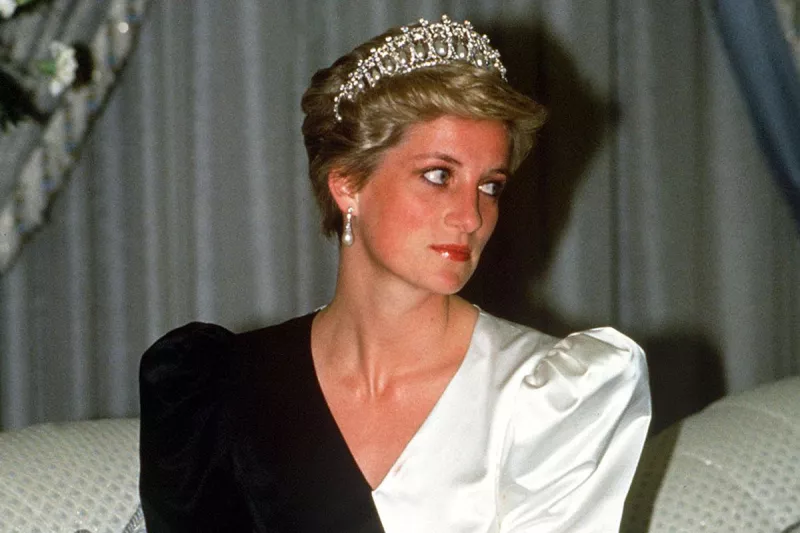 British royals on a royal tour of the Gulf States, in Saudi Arabia - Nov 1986