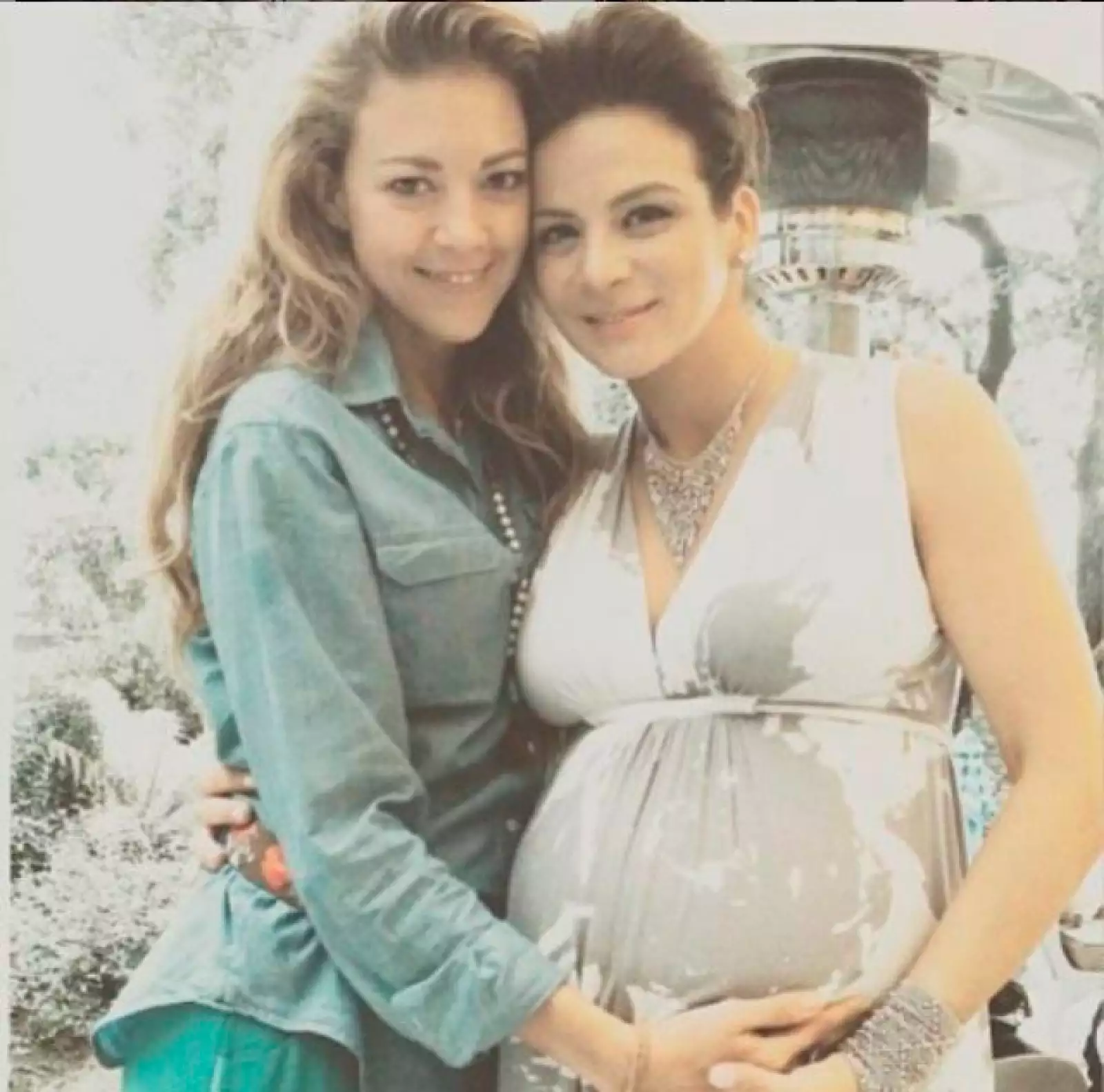 Silvia junto a su amiga Fer Castillo.