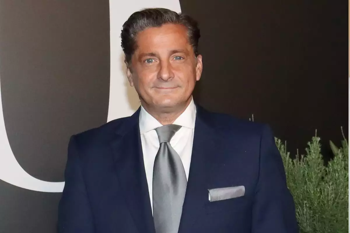 alex-basteri-hermano-luis-miguel.jpg