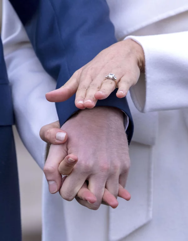 La actriz Meghan Markle y el príncipe Harry