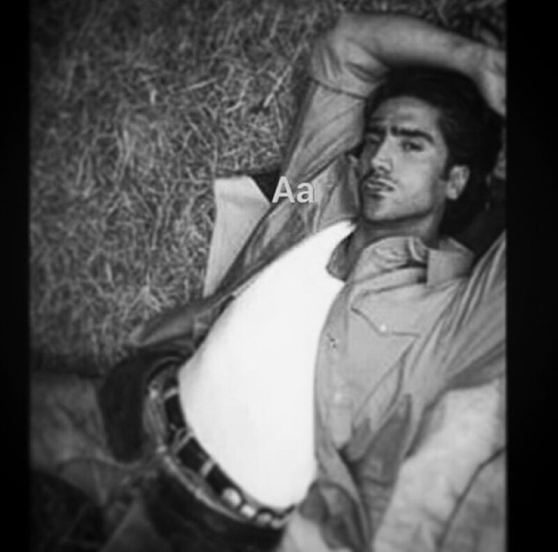 El cantante lleva varios meses sin dejarse ver junto a Karla Laveaga, hecho que ha llevado a suponer que terminaron su romance.