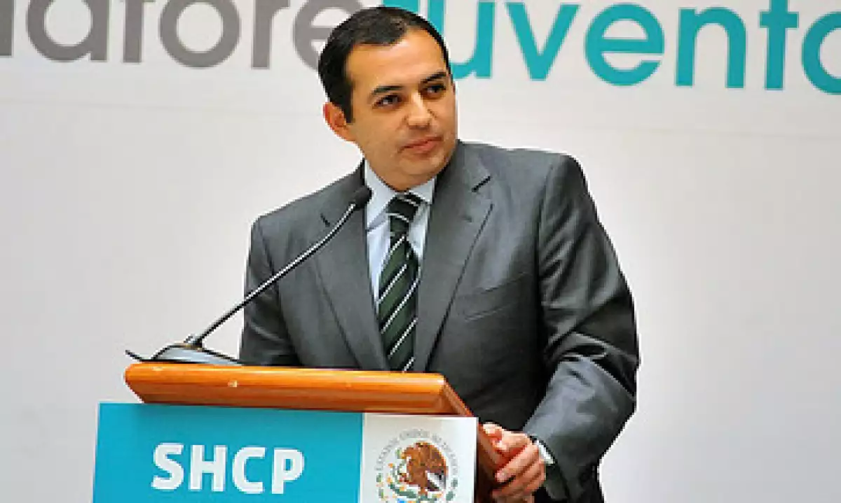 El Secretario de Hacienda, Ernessto Cordero aseguró que la Ley de Ingresos de 2012 dará certidumbre a los mercados. (Foto: Cortesía Secretaría de Hacienda)