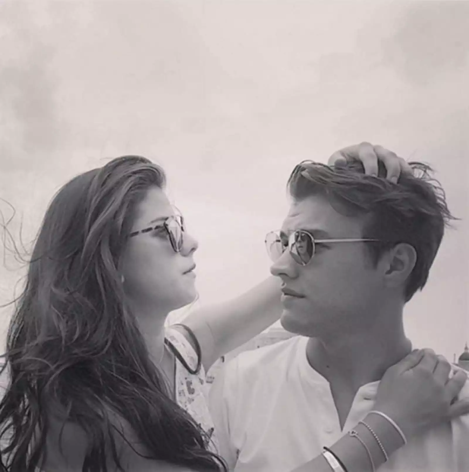 La pareja es amante de viajar siempre suben fotos a sus Instagrams con nuevos paisajes.