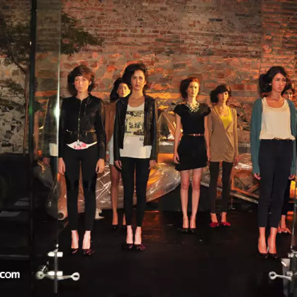 Pasarela Julia y Renata