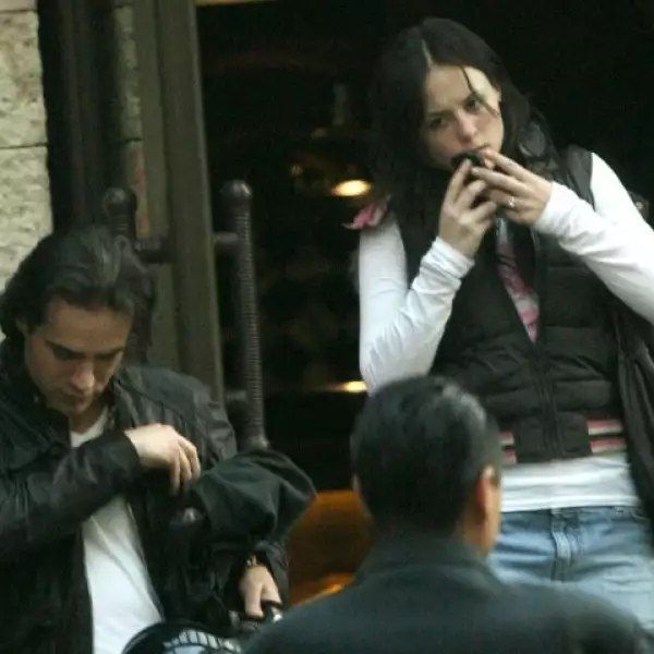 Zuria lucía un poco seria.