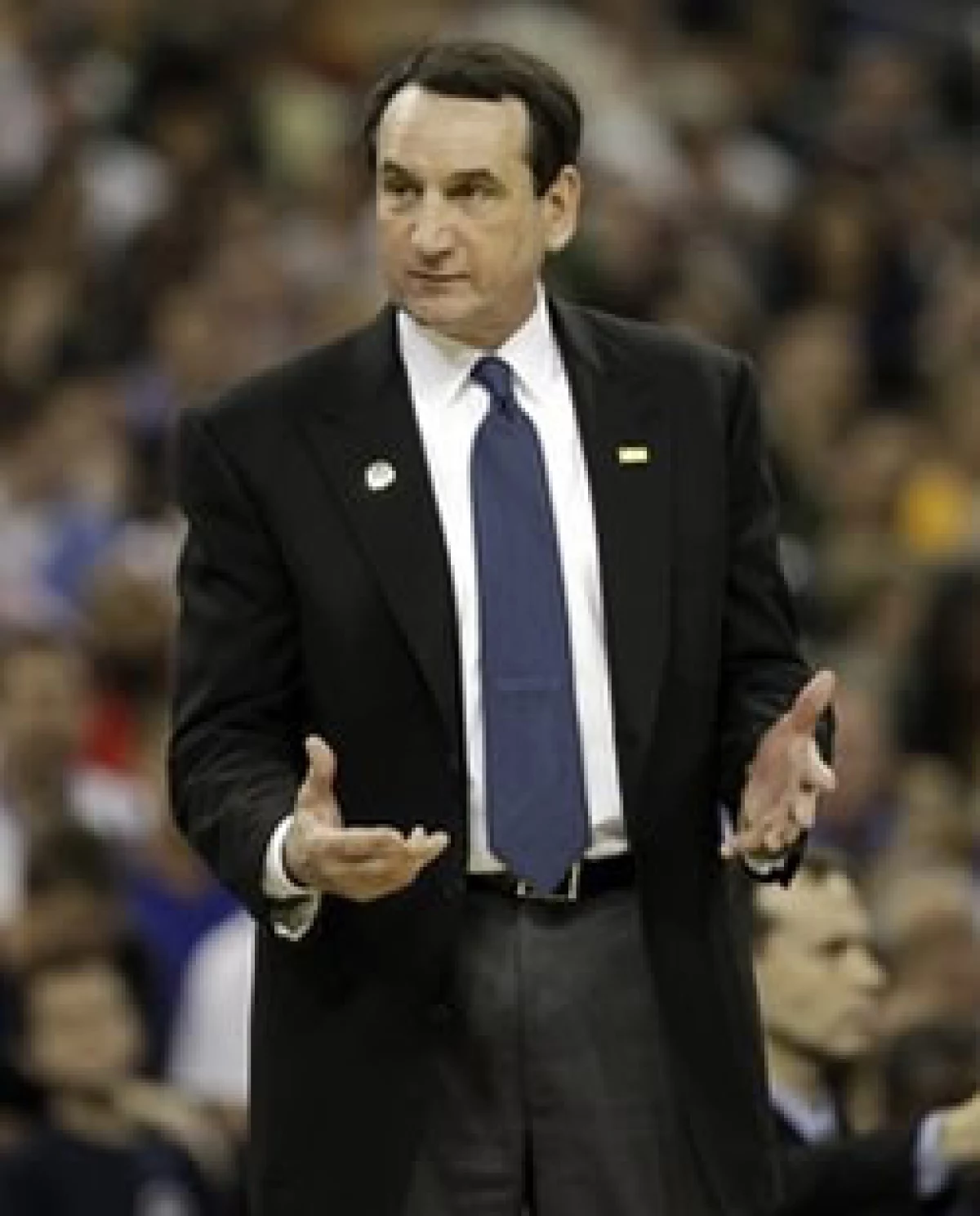 Mike Duke es considerado por quienes laboran con él un negociador rudo. (Foto: AP)