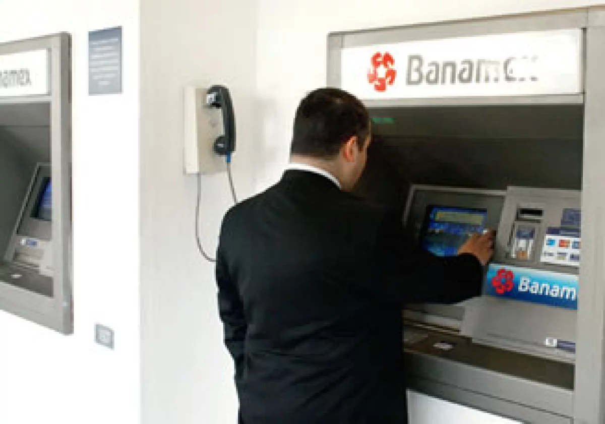 En noviembre del 2009 Banamex obtuvo una calificación mejor que la de su matriz Citigroup. (Foto: Bloomberg News)