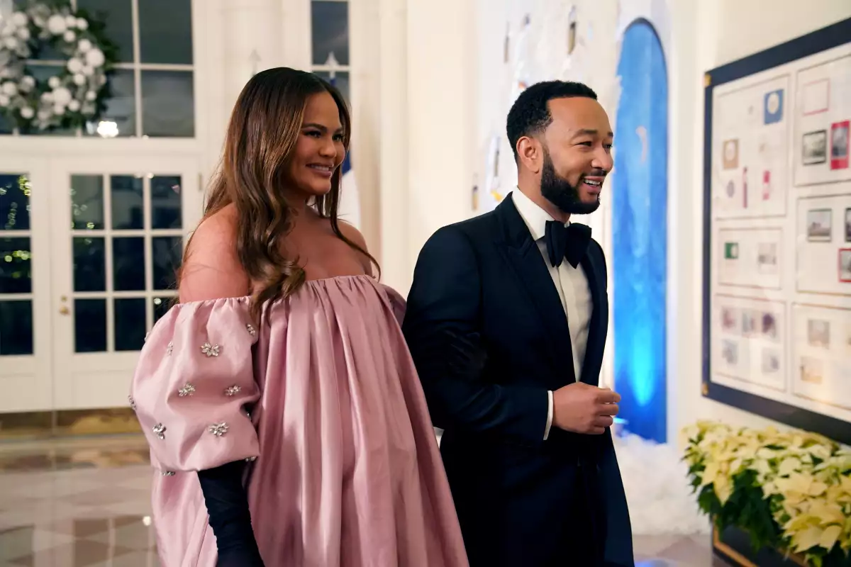 Chrissy Teigen y John Legend
