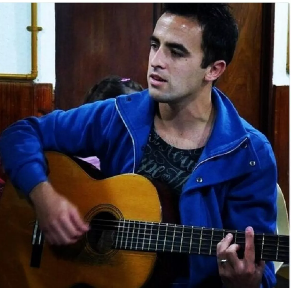 Martín sigue dedicándose a la música.