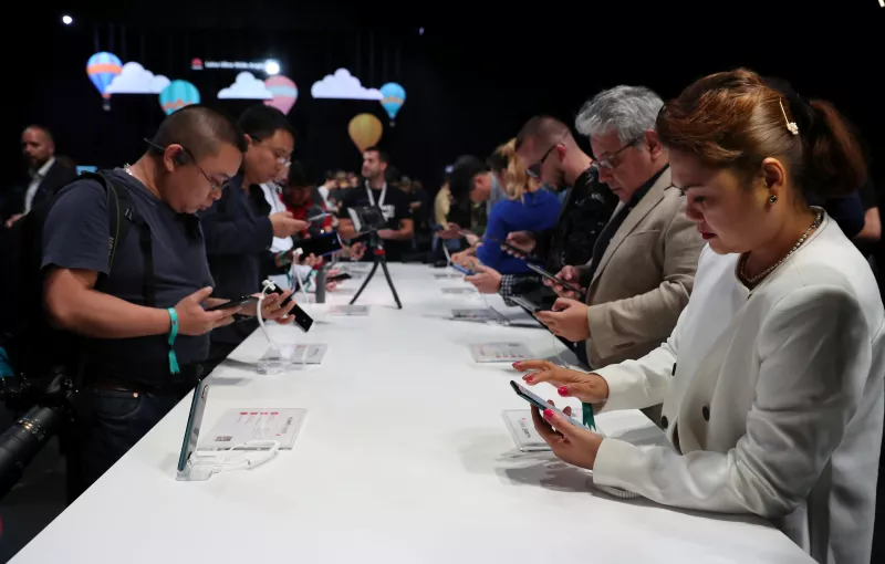 La familia de modelos Mate en Huawei sería la primera en tener restricciones. 