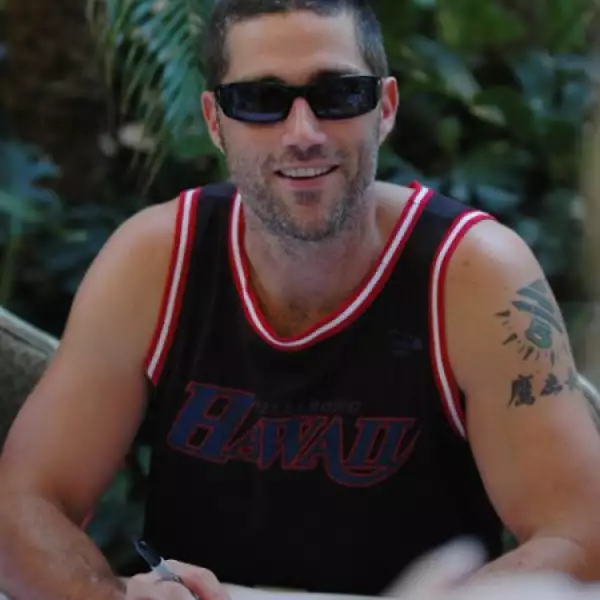 Es hijo de Loretta B., quien fue maestra, y de Francis G. Fox, un criador de ganado. Ella es de descendencia italiana y él inglesa.