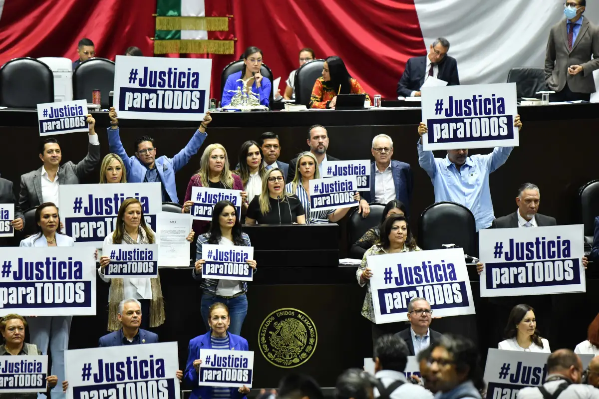 Diputados aprueban reforma a Ley de Amparo de AMLO