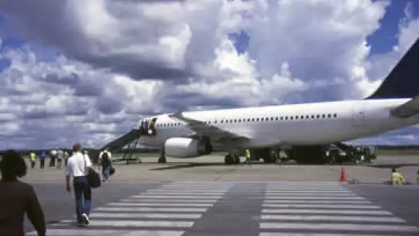 El Gobierno norteamericano recomienda a sus ciudadanos viajar en avión. (Foto: Getty Images)