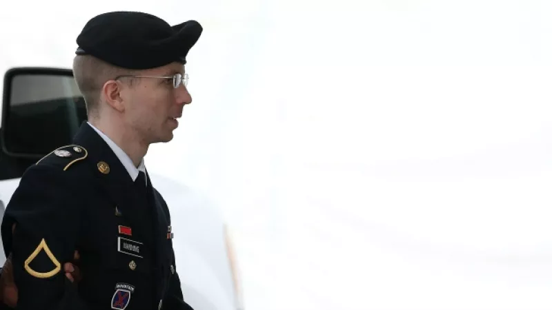 chelsea manning twitter