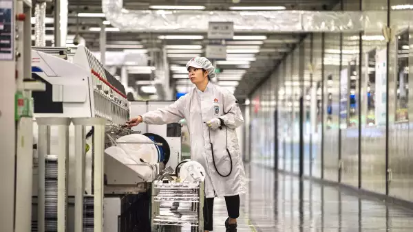 China 'recupera' a sus talentos: el plan que le da ventaja en la guerra tecnológica frente a Estados Unidos 
