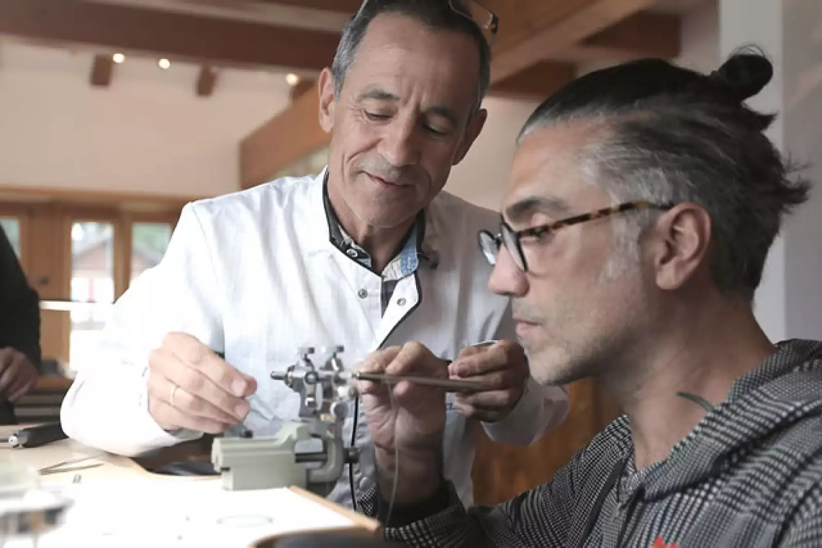 Se mostró relajado e interesado en descubrir más de una de sus marcas favoritas.