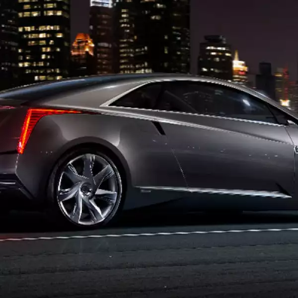 Cadillac presentó su nuevo modelo ecológico, conocido con el nombre de ELR, que contará con un sistema de propulsión eléctrico compuesto por una batería de iones de litio, un motor eléctrico y otro de gasolina de cuatro cilindros.