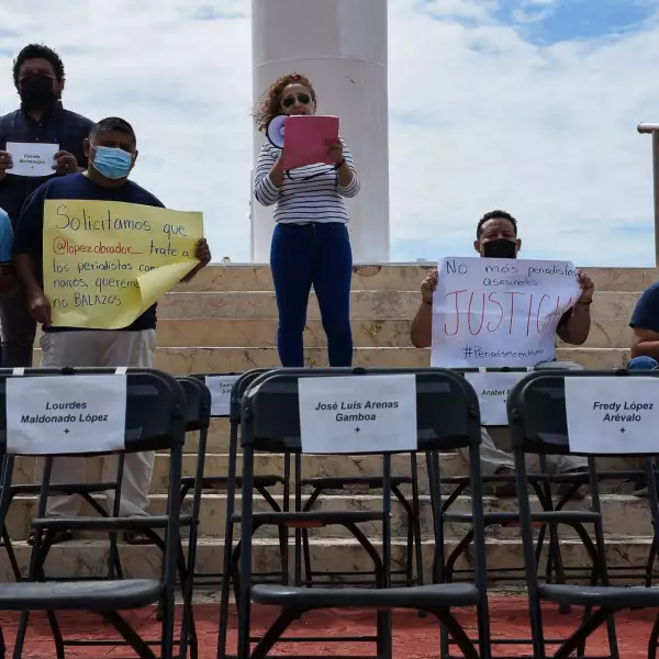 Periodistas se sumaron a la protesta nacional en contra de los asesinatos de periodistas