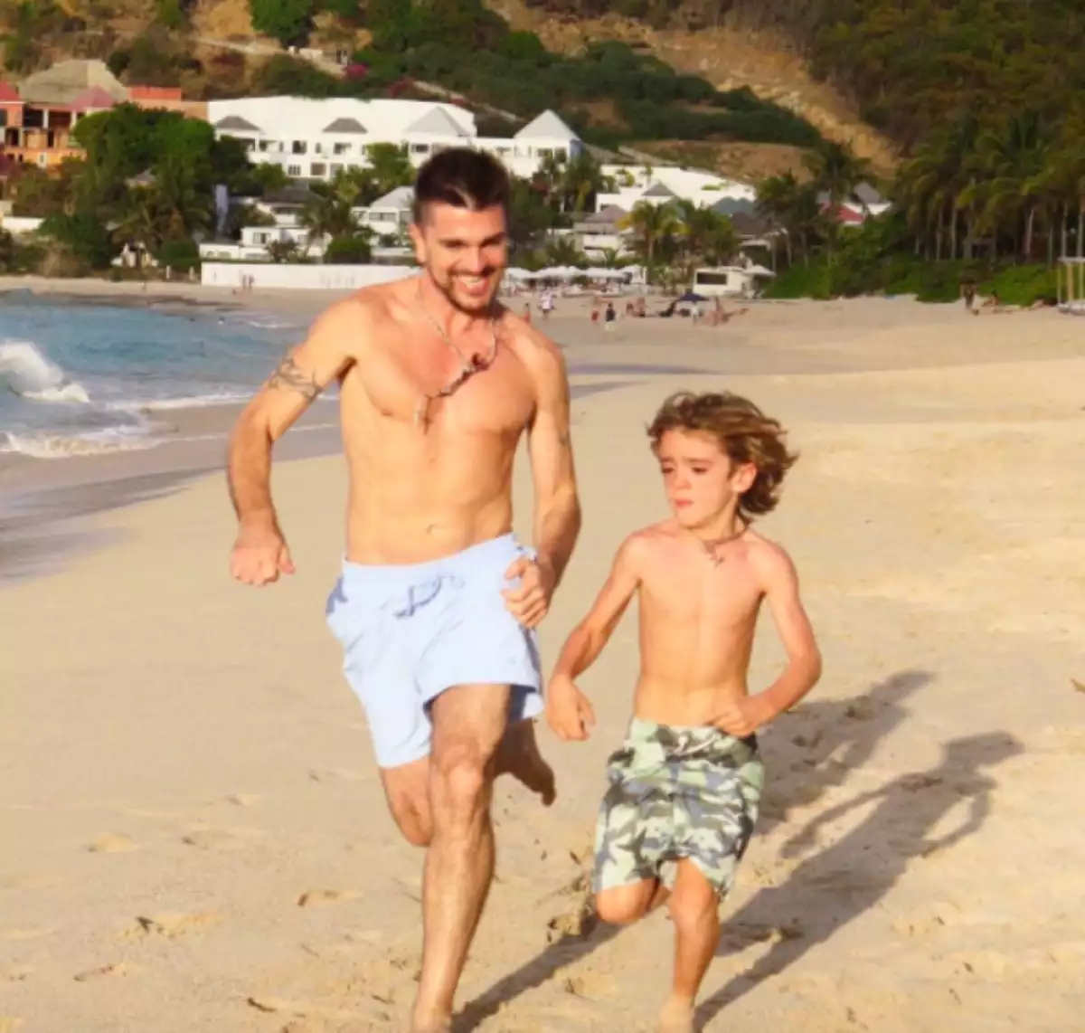 Juanes y su hijo Dante