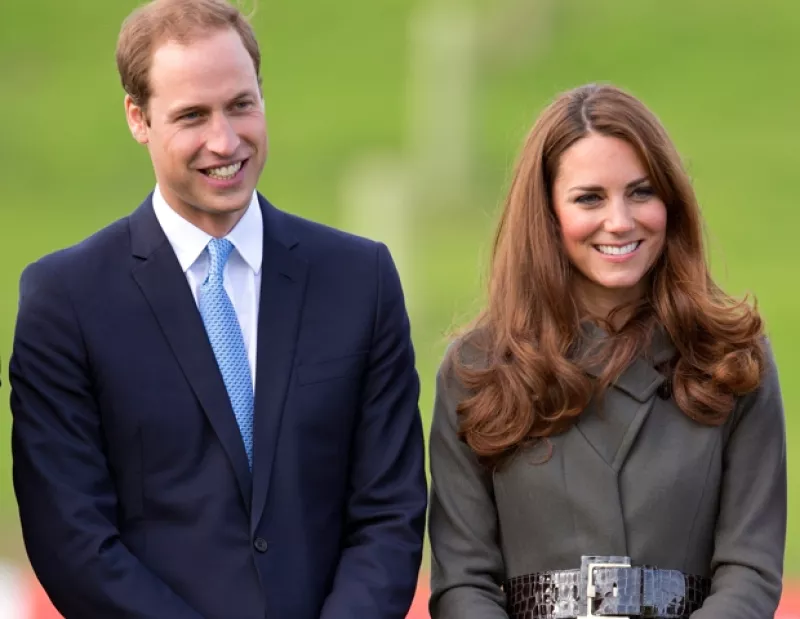 Entre actores, cantantes, deportistas y príncipes, es la Duquesa de Cambridge la que se coloca como la estrella más comentada, más aplaudida y más noticiosa de este año.