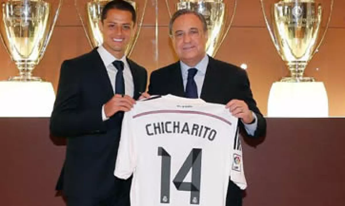 Chicharito servirá de suplente para el delantero titular Karim Benzema. (Foto: Tomada del sitio web del Real Madrid.)