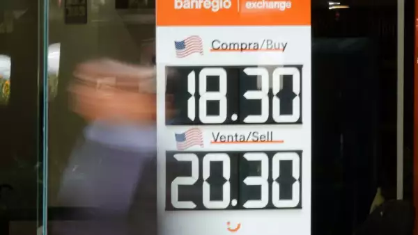 Peso se deprecia debido al nerviosismo por reforma judicial