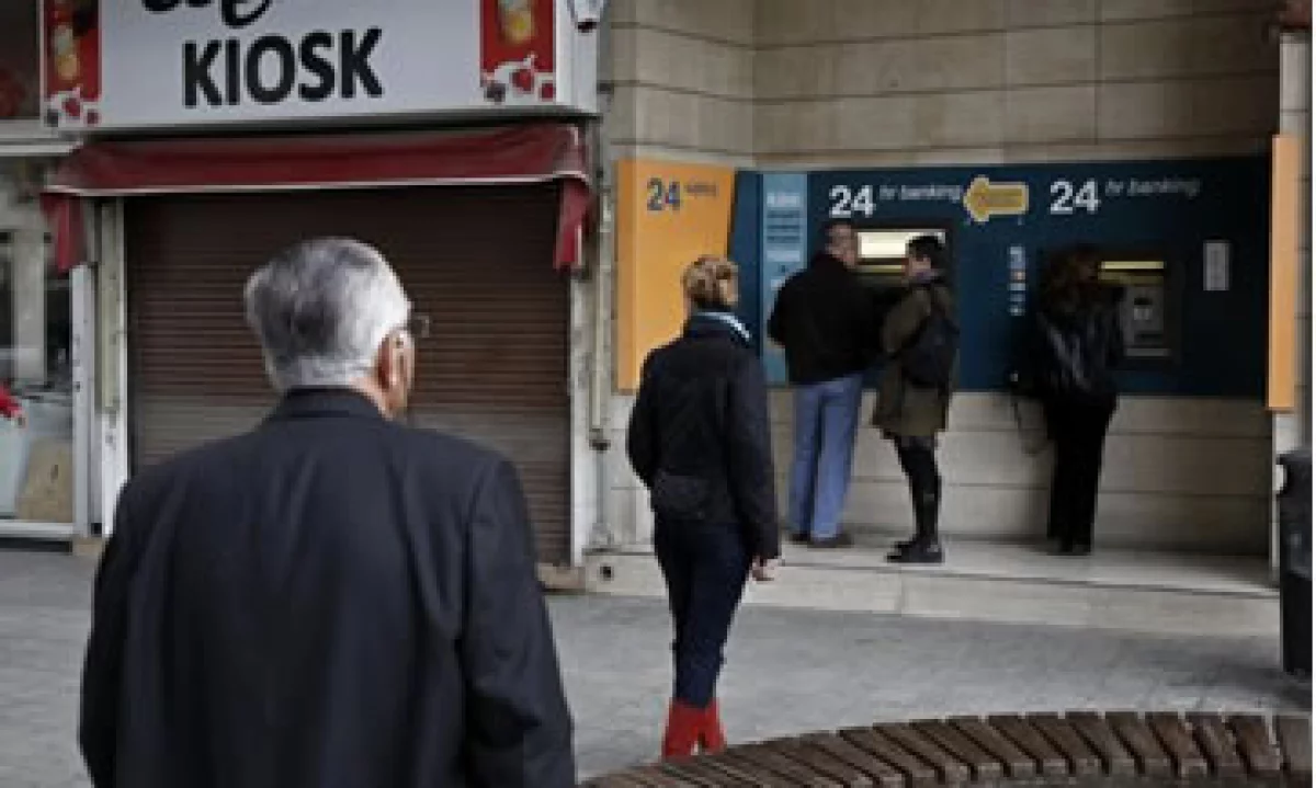 El Banco de Chipre dijo que de eximir a los pequeños ahorradores, se obtendría una cantidad menor de recursos a la exigida por los socios europeos del país. (Foto: Reuters)