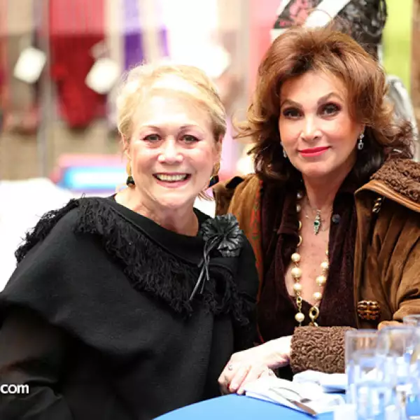 Stella Pioti y Marisela Torruco