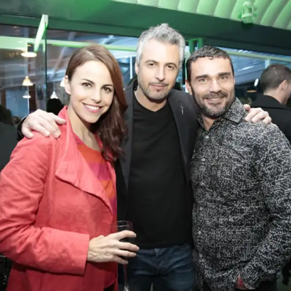 43.	Alejandra Ambrosi, Diego Soldano, Carlos Torres.