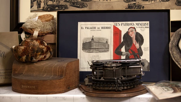 El Palacio de Hierro conserva objetos de principios del siglo XX, que planea mostrar al público en una exposición para conmemorar el 125 aniversario de la tienda departamental.