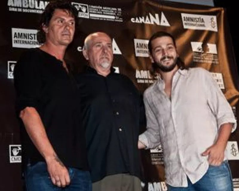 Los artistas se reunieron con la finalidad de crear conciencia y realizar campañas en contra de la violencia hacia la mujer.