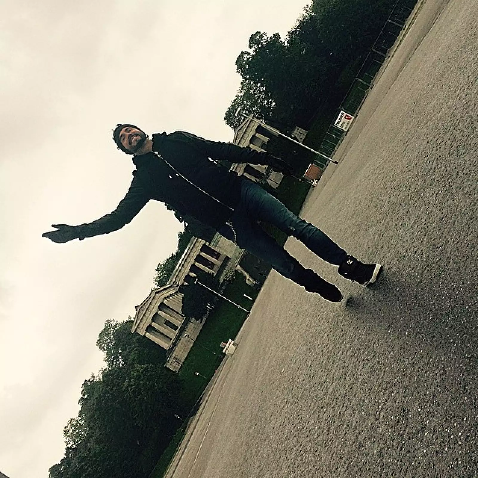 El actor dice sentirse como un alma libre durante su viaje.