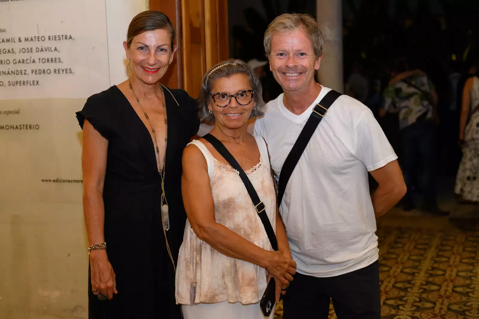 Connie, Annie y Roberth Young 