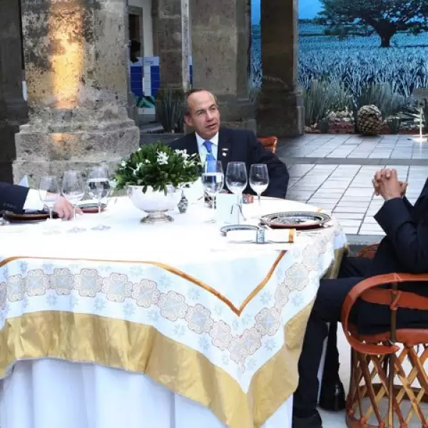 El primer ministro de Canadá, Stephen Harper, el presidente de México, Felipe Calderón y de Estados Unidos, Barack Obama, charlaron amenamente durante la cena de trabajo en el Instituto Cultural Cabañas.