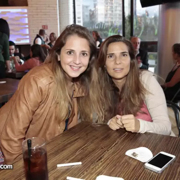 Karla Hinojosa,Lorena Escaip